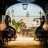 フランス語「Chez moi（シェ・モア）」の意味！フレンチや老人ホームで使われる理由